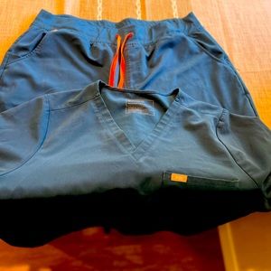 Figs 2xl scrub set